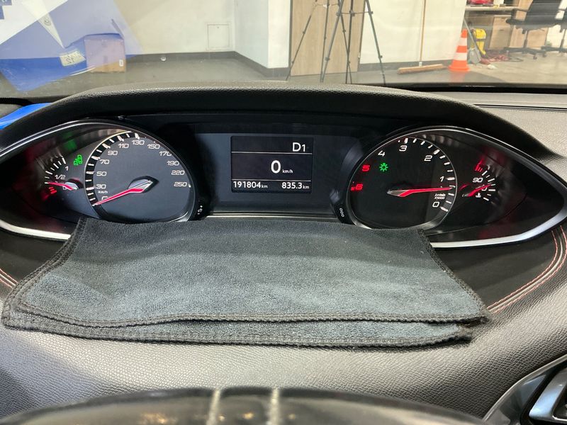Peugeot 308 2.0 Blue-HDi GT Line 2017 – снимка 18