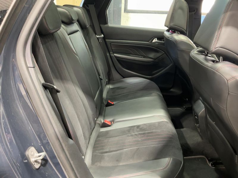 Peugeot 308 2.0 Blue-HDi GT Line 2017 – снимка 19