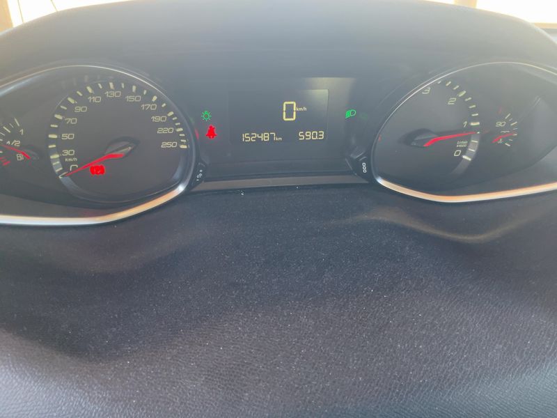 Peugeot 308 1.6 e-HDi Active 2015 – снимка 18