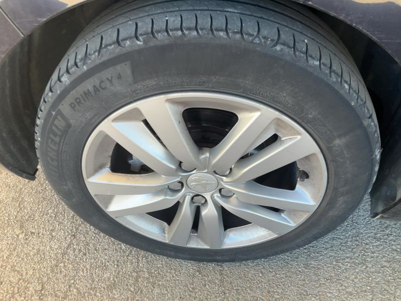 Peugeot 308 1.6 e-HDi Active 2015 – снимка 9