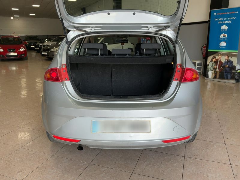 Seat Leon 1.6 TDI Reference Copa 2012 – снимка 15