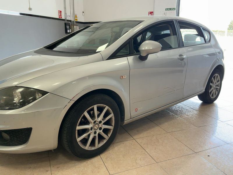Seat Leon 1.6 TDI Reference Copa 2012 – снимка 2