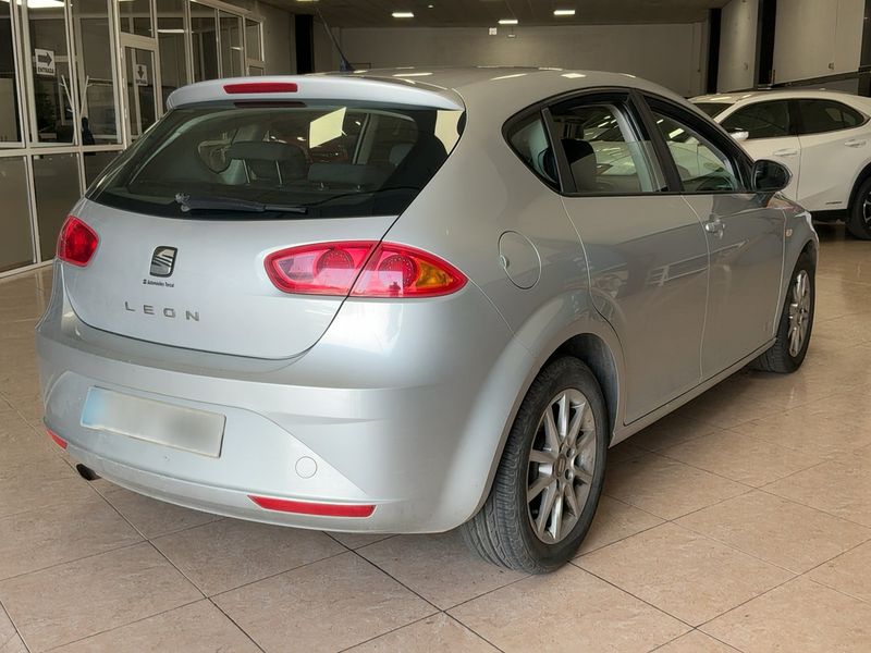 Seat Leon 1.6 TDI Reference Copa 2012 – снимка 8