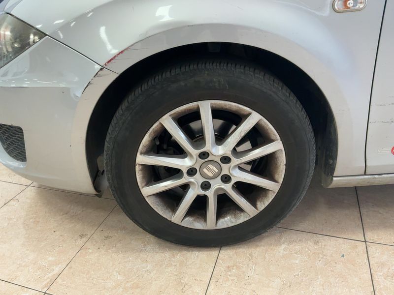Seat Leon 1.6 TDI Reference Copa 2012 – снимка 3
