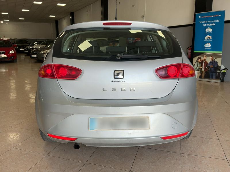 Seat Leon 1.6 TDI Reference Copa 2012 – снимка 7