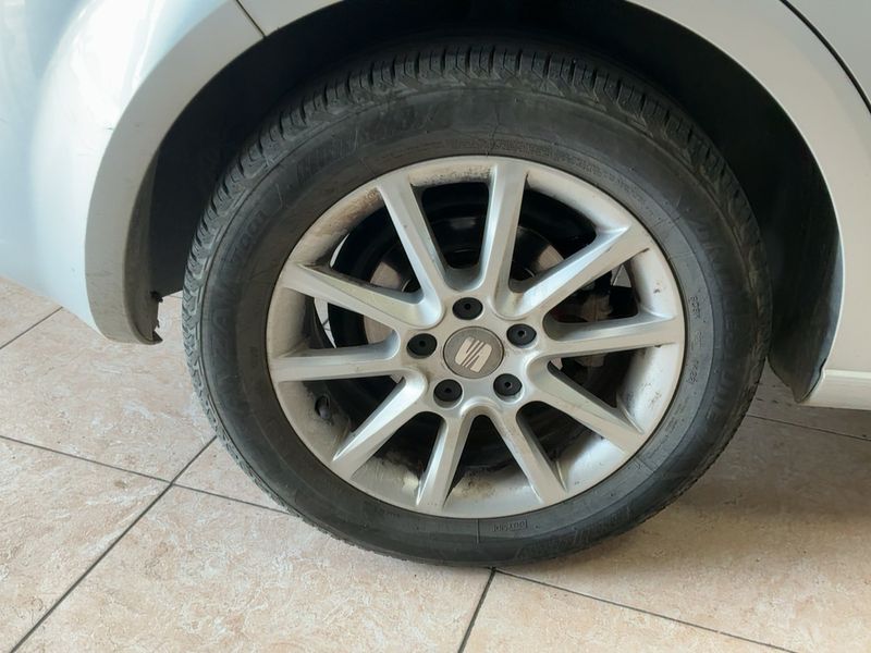 Seat Leon 1.6 TDI Reference Copa 2012 – снимка 9