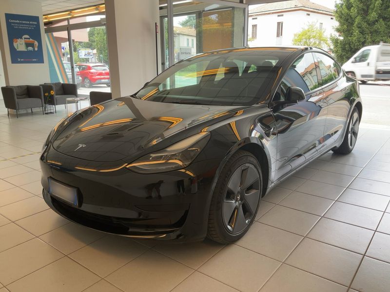 Tesla Model 3 Standard Range 2023 – снимка 1