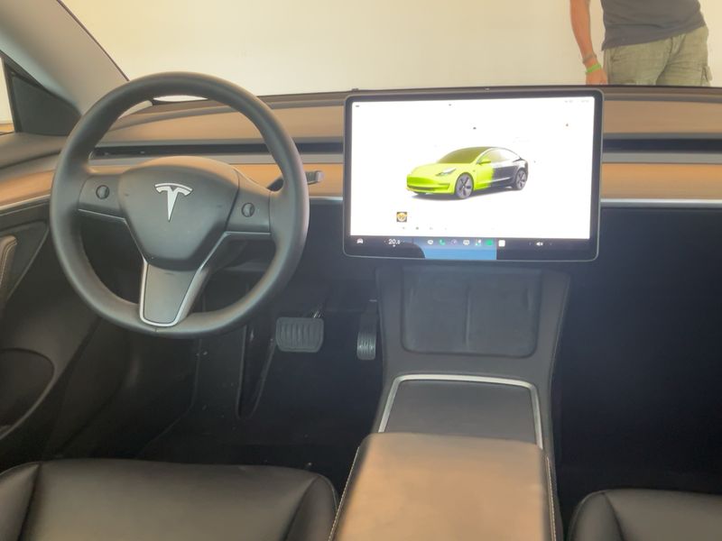 Tesla Model 3 Standard Range 2023 – снимка 17