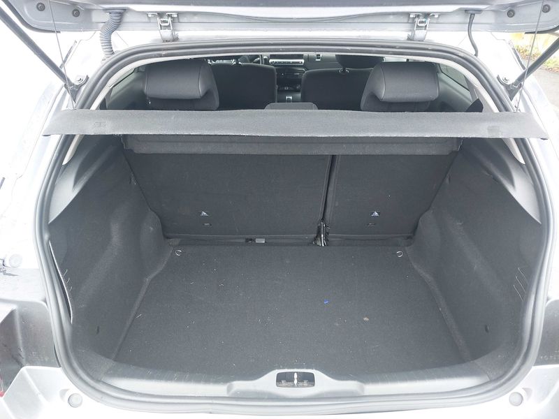 Citroen C4 Cactus 1.2 e-THP Shine 2019 – снимка 9