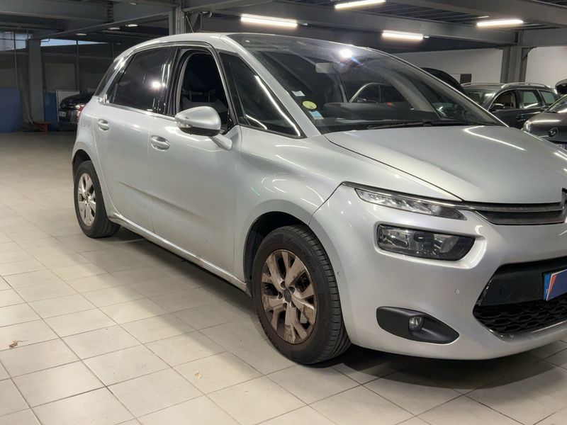 Citroen C4 Picasso 1.6 e-HDi Intensive 2015 – снимка 12