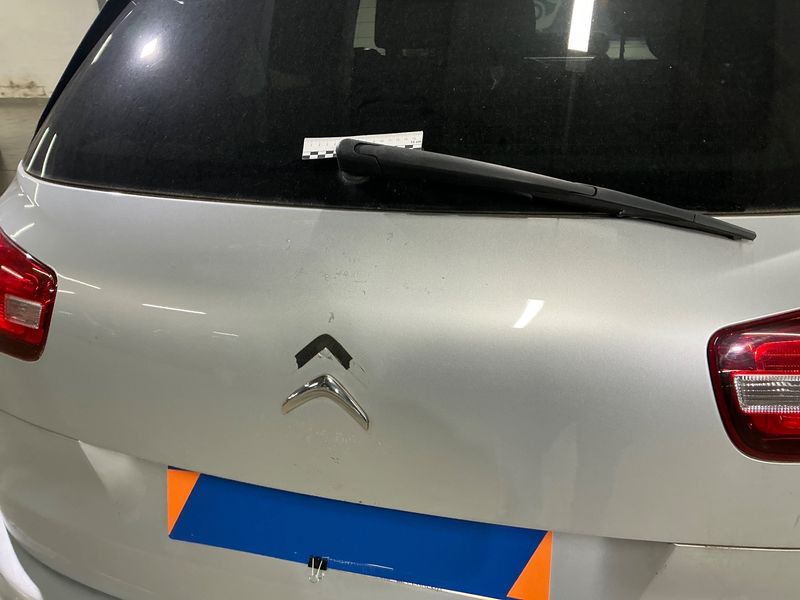Citroen C4 Picasso 1.6 e-HDi Intensive 2015 – снимка 41