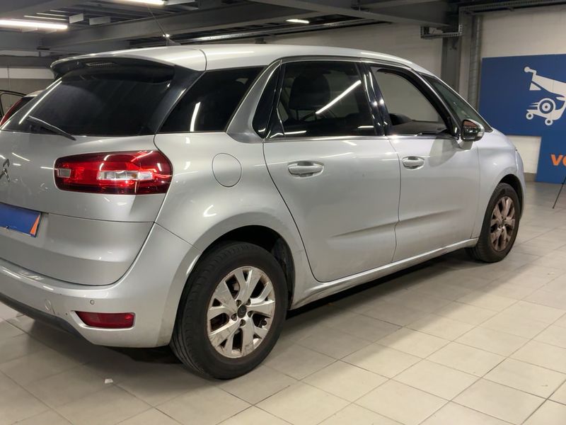 Citroen C4 Picasso 1.6 e-HDi Intensive 2015 – снимка 8
