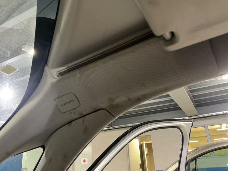Citroen C4 Picasso 1.6 e-HDi Intensive 2015 – снимка 30