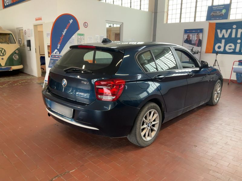 BMW 1er 116i 2012 – снимка 8