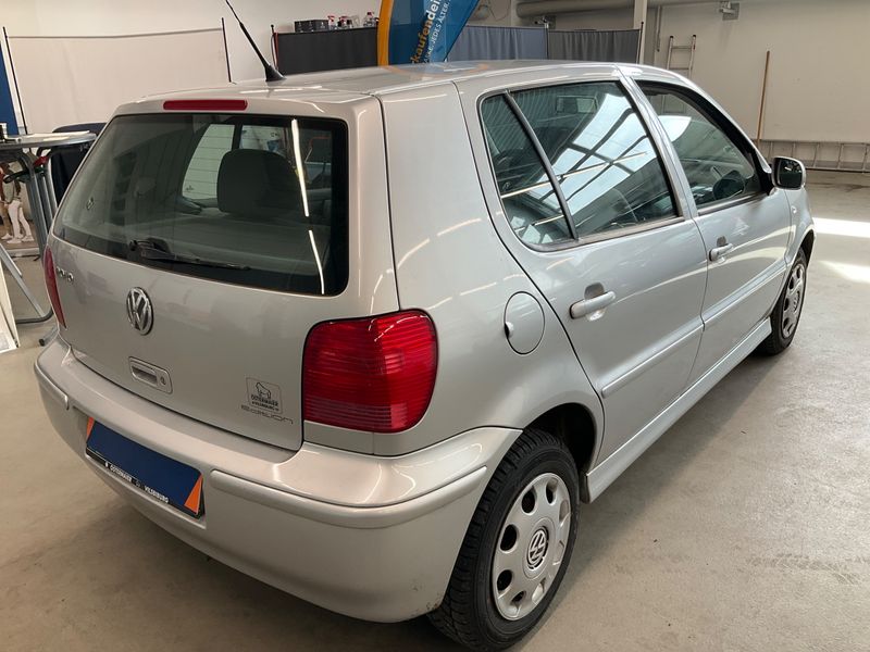 Volkswagen Polo 1.4 Edition 2001 – снимка 2