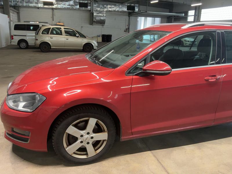 Volkswagen Golf VII 1.6 TDI Trendline BlueMotion Tech 2015 – снимка 2