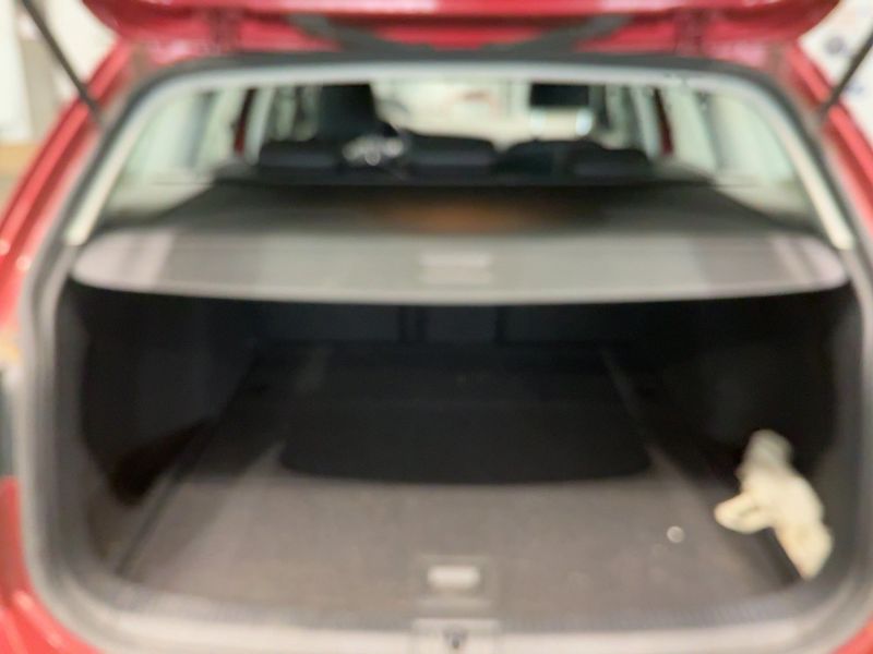 Volkswagen Golf VII 1.6 TDI Trendline BlueMotion Tech 2015 – снимка 15