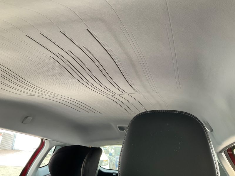 Peugeot 2008 1.6 Blue-HDi Allure 2017 – снимка 30