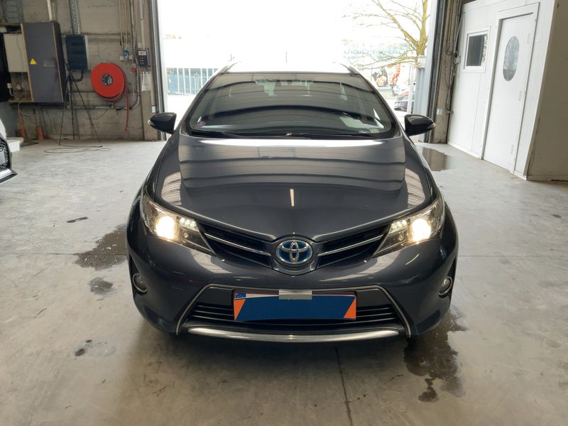Toyota Auris Touring Sports 1.8 Hybrid Comfort 2014 – снимка 14