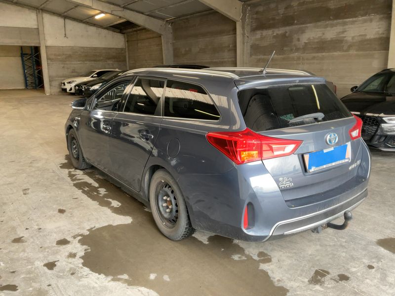 Toyota Auris Touring Sports 1.8 Hybrid Comfort 2014 – снимка 6