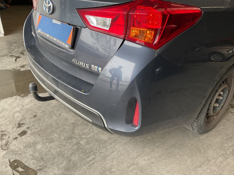 Toyota Auris Touring Sports 1.8 Hybrid Comfort 2014 – снимка 28