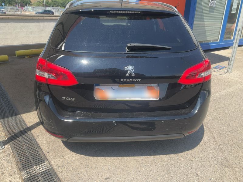 Peugeot 308 1.5 Blue-HDi Allure 2018 – снимка 7