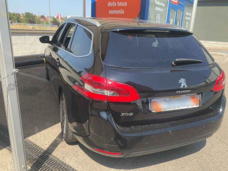 Peugeot 308 1.5 Blue-HDi Allure 2018 – снимка 6