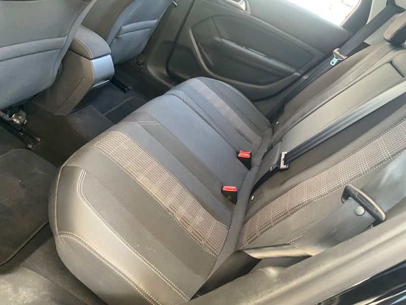 Peugeot 308 1.5 Blue-HDi Allure 2018 – снимка 34