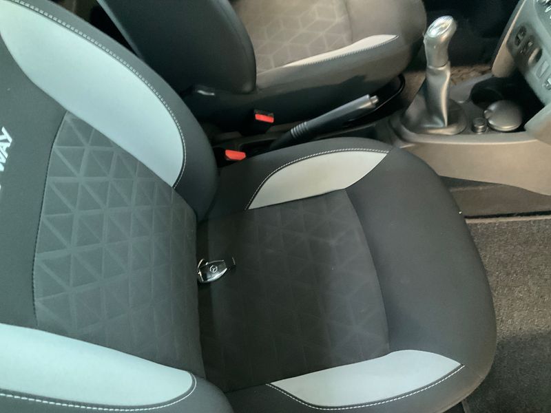 Dacia Sandero 1.5 dCi Stepway Prestige 2015 – снимка 24