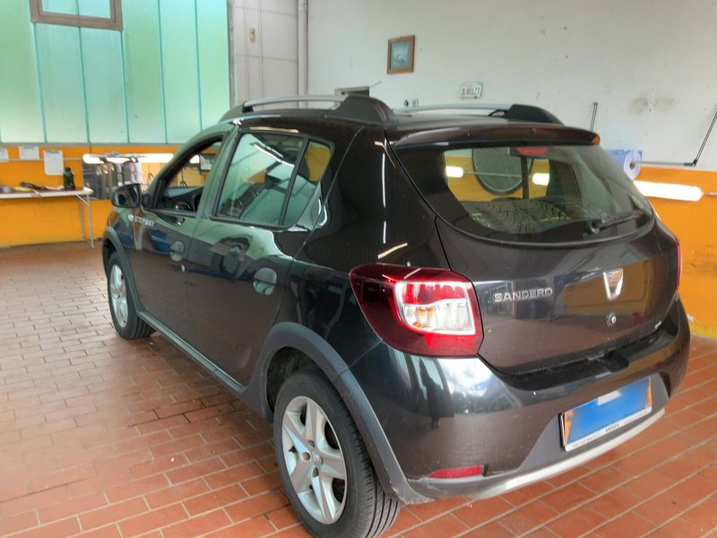 Dacia Sandero 1.5 dCi Stepway Prestige 2015 – снимка 6