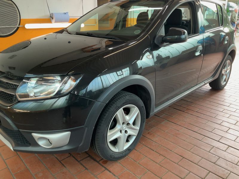 Dacia Sandero 1.5 dCi Stepway Prestige 2015 – снимка 2