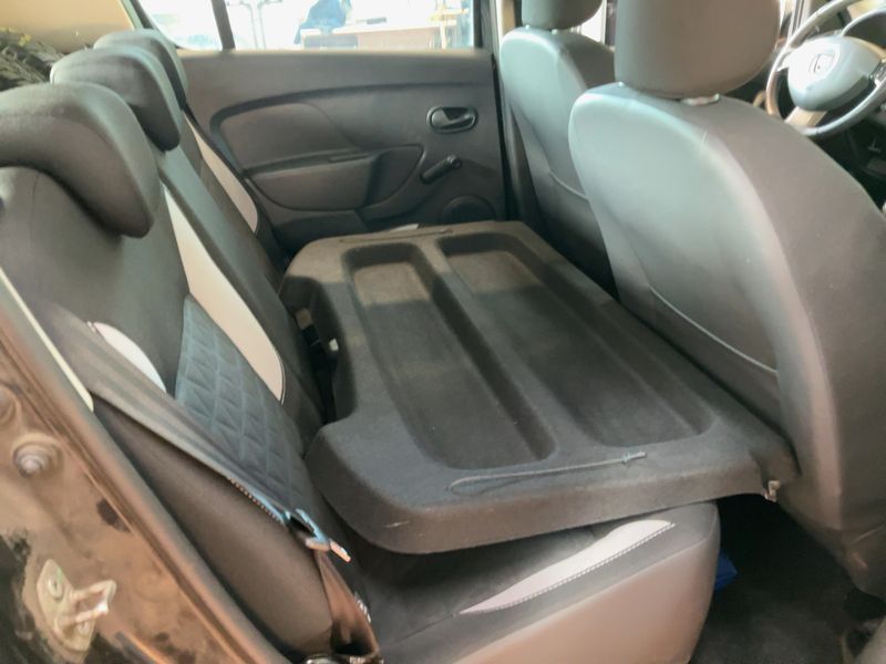 Dacia Sandero 1.5 dCi Stepway Prestige 2015 – снимка 20