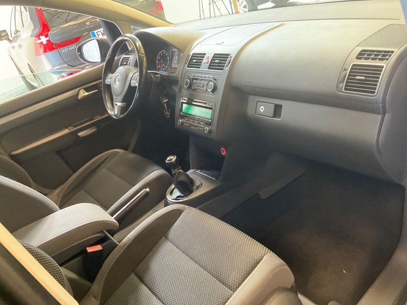 Volkswagen Touran 1.2 TSI Comfortline 2012 – снимка 3