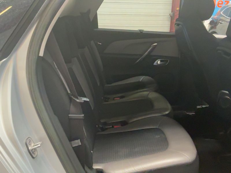 Citroen C4 Picasso 1.6 e-HDi Exclusive 2015 – снимка 19