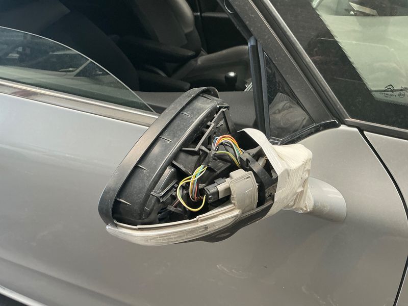 Citroen C4 Picasso 1.6 e-HDi Exclusive 2015 – снимка на щета 34