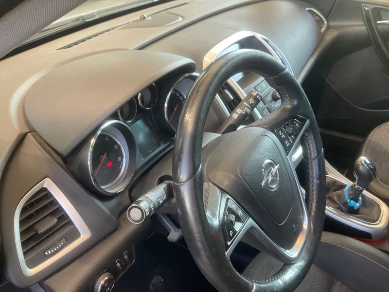 Opel Astra 1.6 CDTI DPF Style 2016 – снимка 28