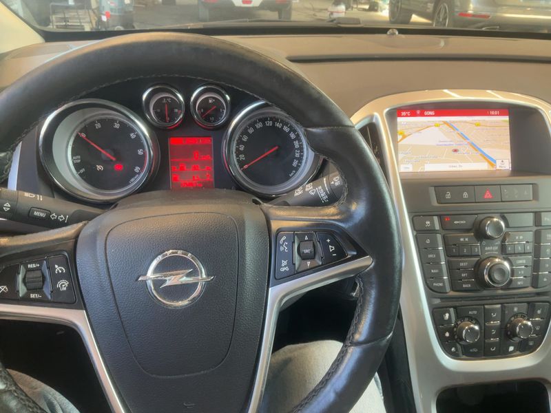 Opel Astra 1.6 CDTI DPF Style 2016 – снимка 18