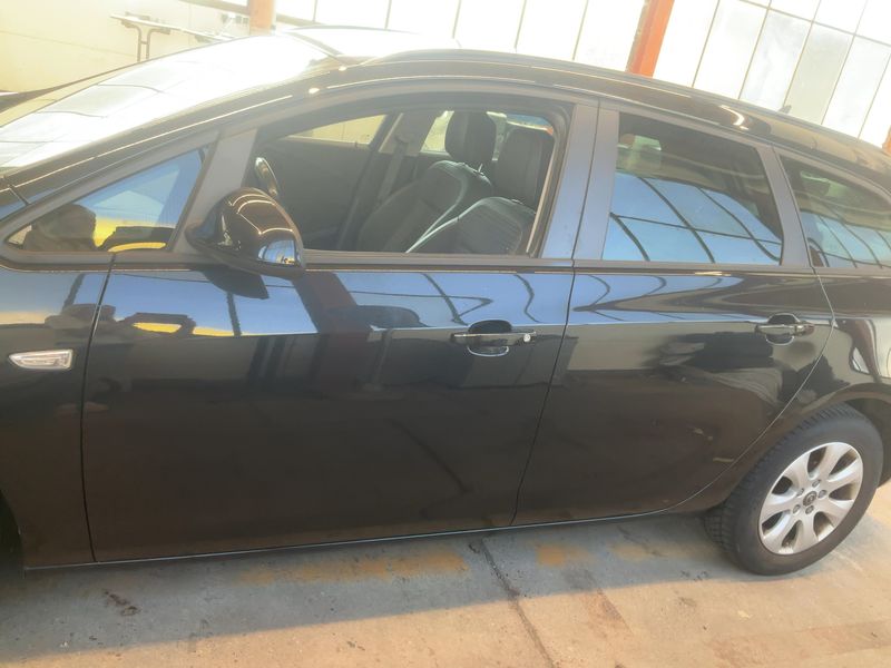 Opel Astra 1.6 CDTI DPF Style 2016 – снимка 4