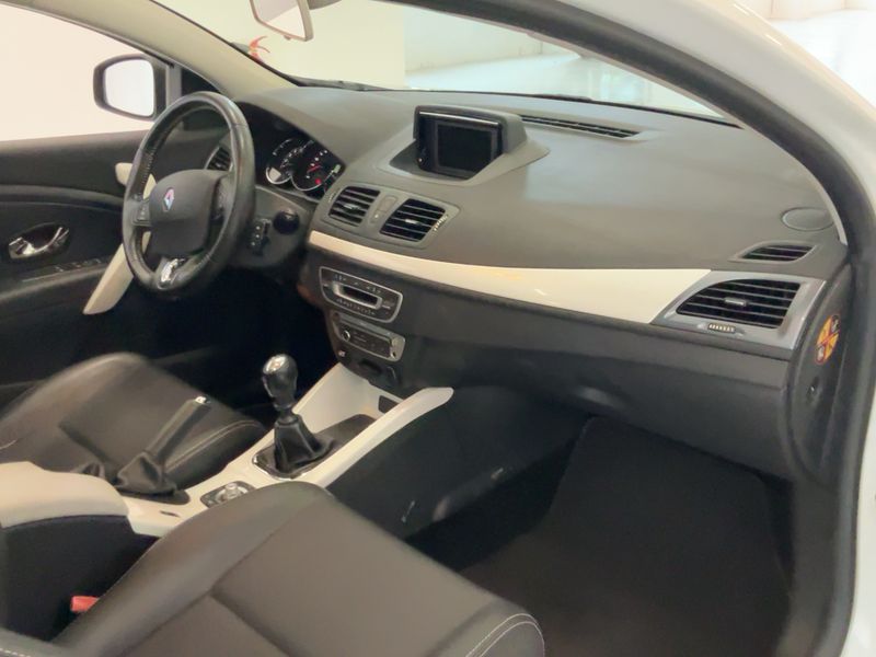 Renault Megane 1.2 TCe Energy GT Line 2013 – снимка 17