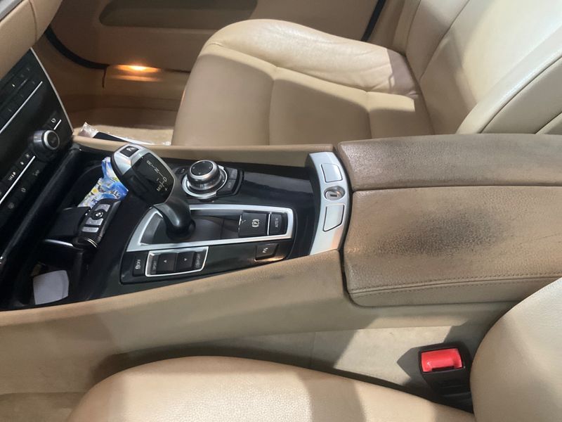 BMW 5er 530d GT 2011 – снимка 35