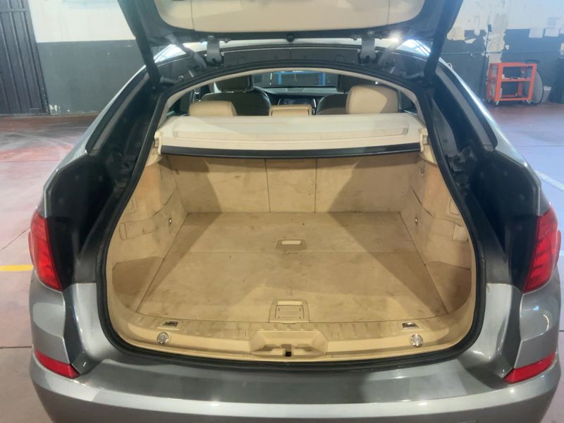BMW 5er 530d GT 2011 – снимка 15