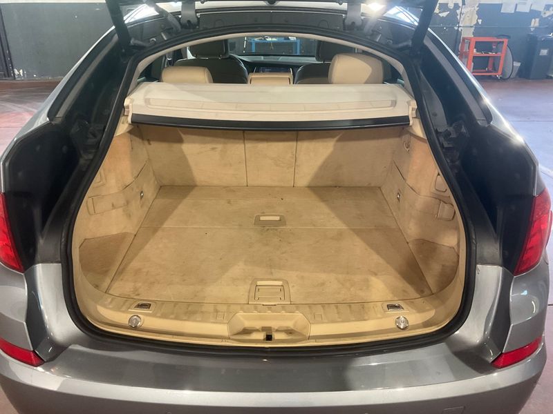 BMW 5er 530d GT 2011 – снимка 33