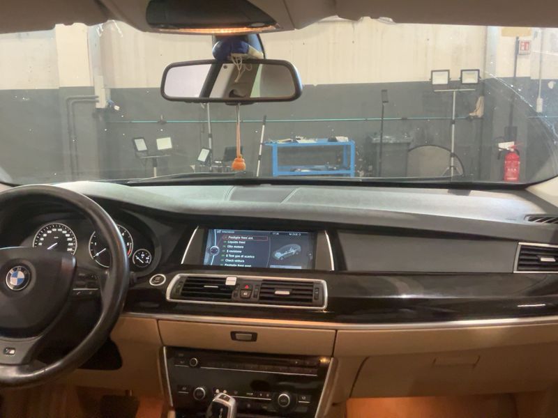 BMW 5er 530d GT 2011 – снимка 17