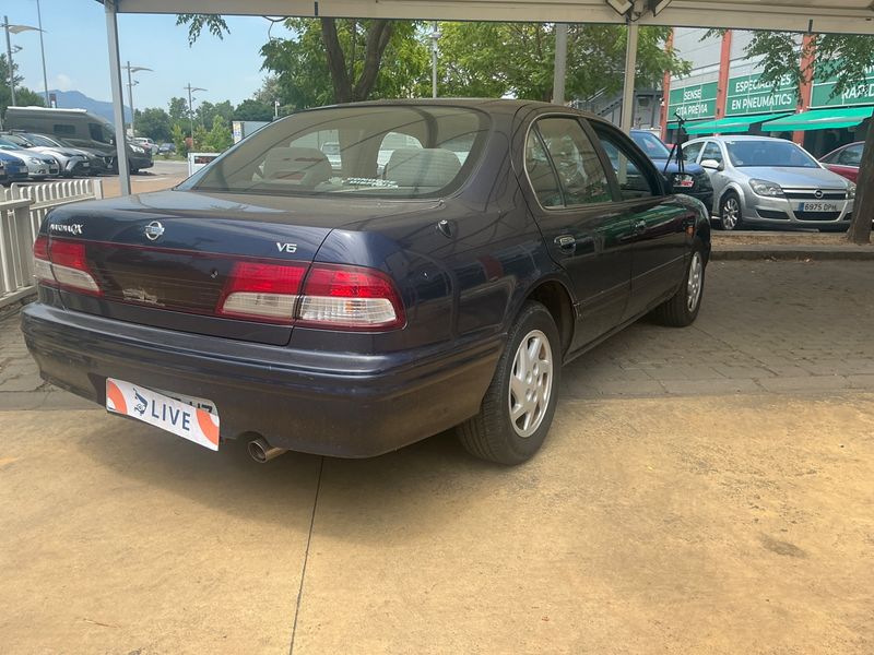 Nissan Maxima 2.0 V6 1999 – снимка 2