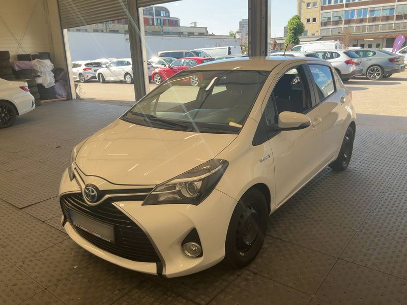 Toyota Yaris 1.5 Hybrid Comfort 2015 – снимка 1