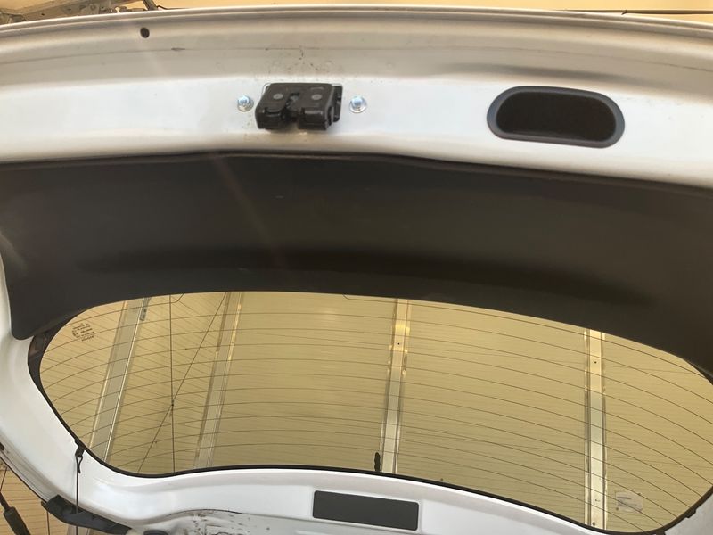 Toyota Yaris 1.5 Hybrid Comfort 2015 – снимка 27