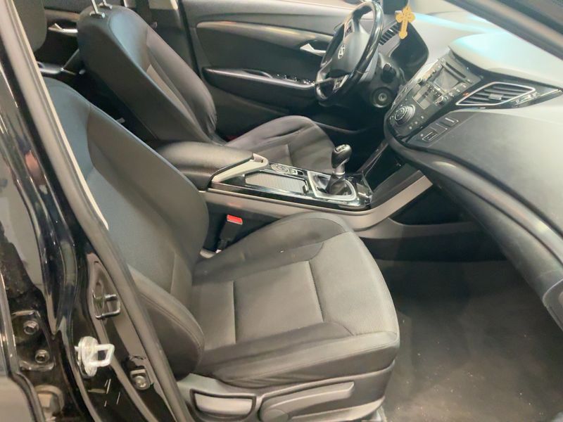Hyundai i40 1.7 CRDi Style 2013 – снимка 16