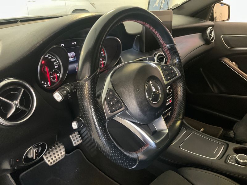 Mercedes-Benz GLA-Klasse GLA 200 d Fascination 2017 – снимка 23