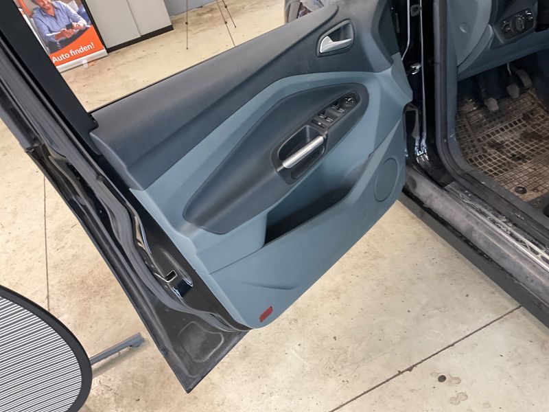 Ford Grand C-Max 1.6 EcoBoost SYNC Edition 2014 – снимка 22
