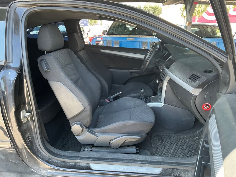Opel Astra GTC 1.8 Sport 2005 – снимка 3